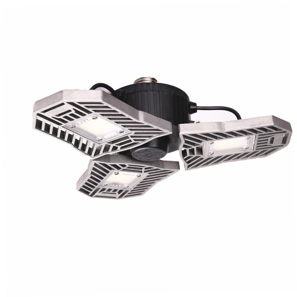 Deformable LED Ceiling Light – 6000LM Garage & Warehouse Light - Image 15